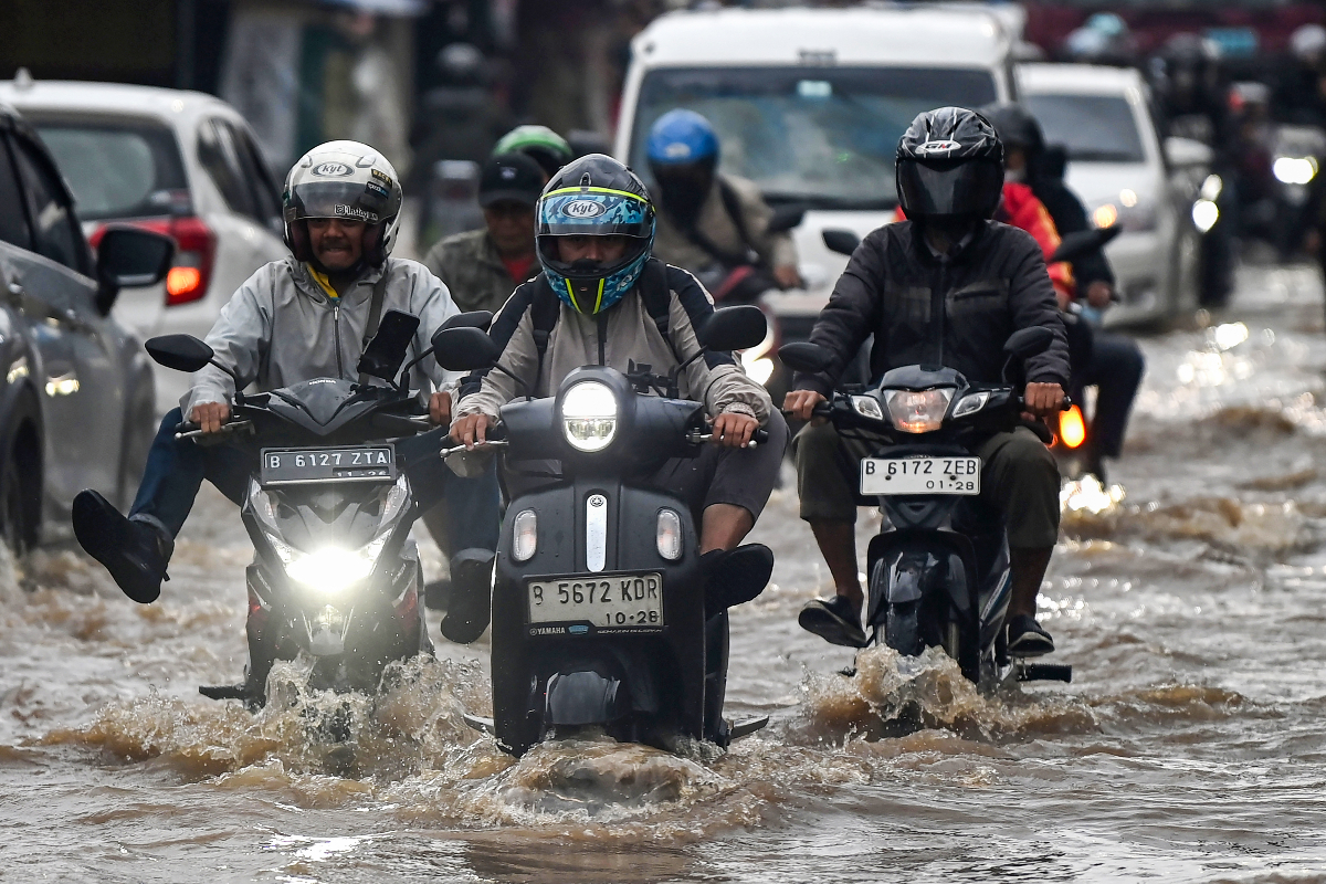 Potensi Hujan Lebat Disertai Kilat, Berikut Prakiraan Cuaca Jawa Barat Selasa, 11 Maret 2025