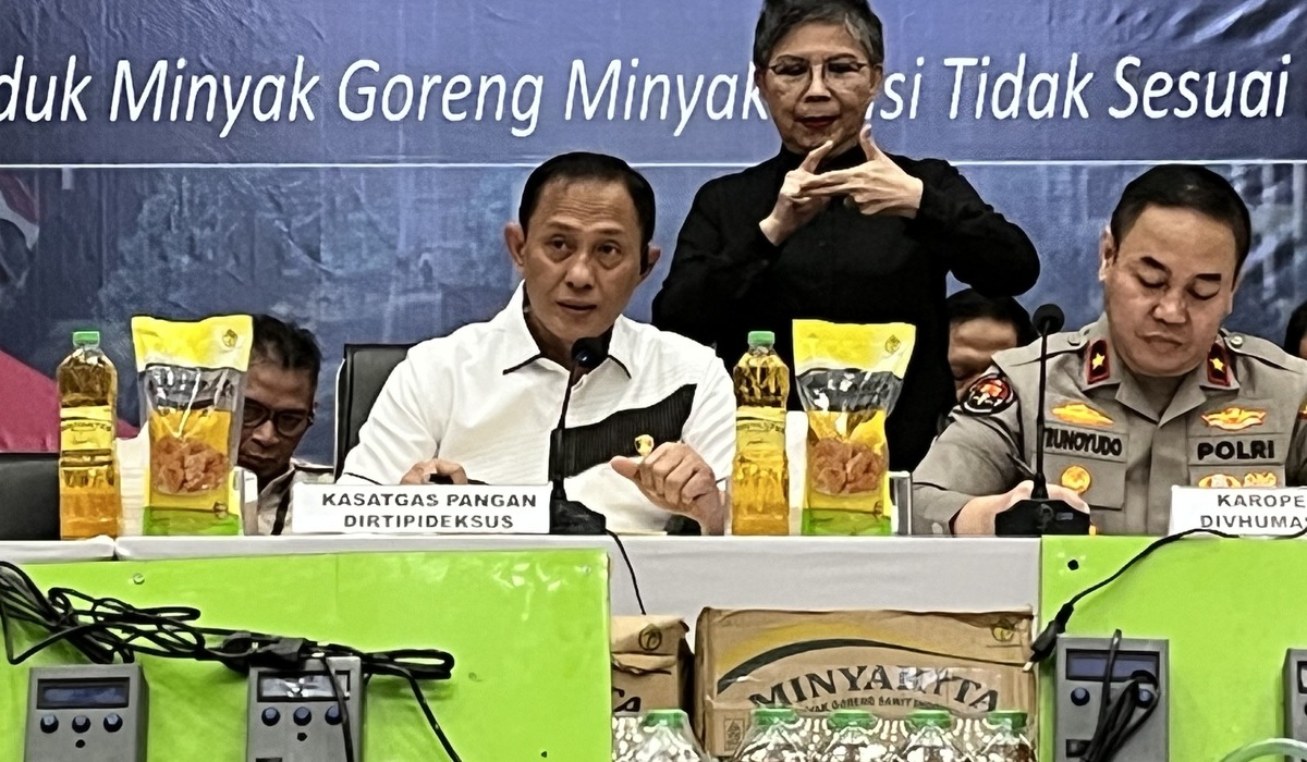 Polri Sita 10.560 Liter Minyakita Palsu Dan Tak Sesuai Takaran Di Depok