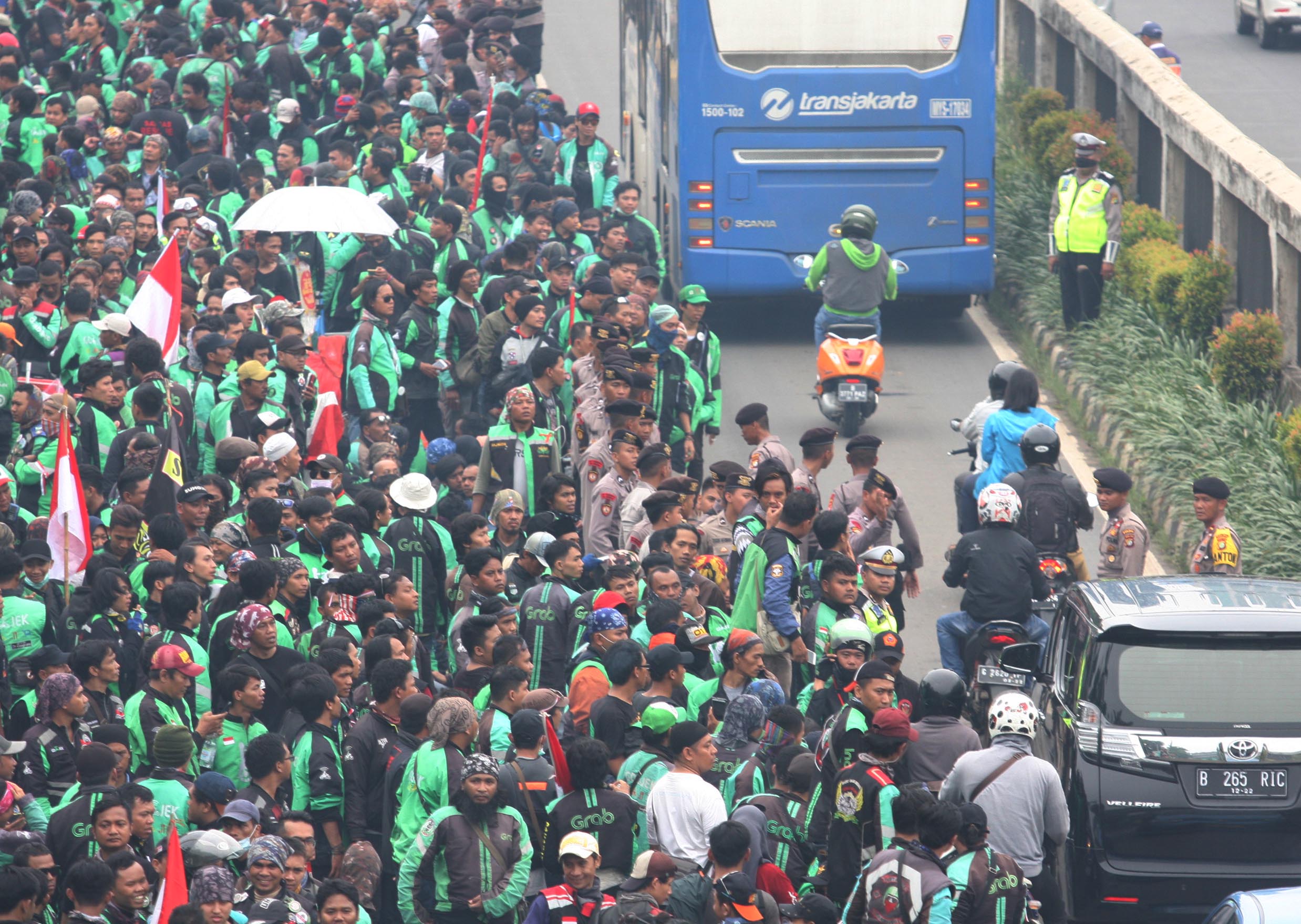 Kspi usul skema thkemudi ojol melihat pendapatan 1 Bulan terakhir