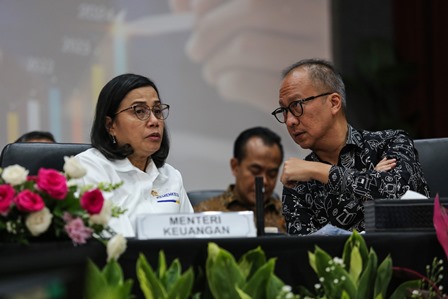 Sri Mulyani Tuding Kebijakan Trump Barat Rupiah Melemah