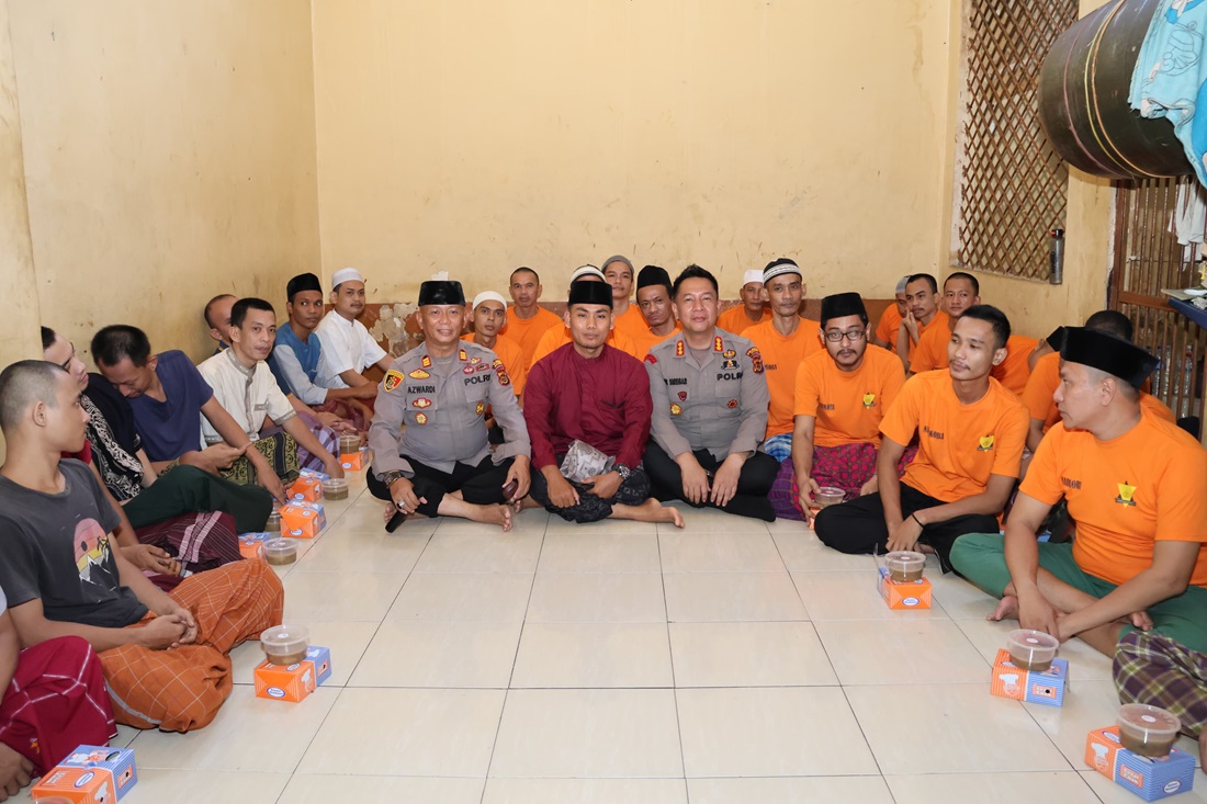 Tahanan Polisi Jambi diminta membuat Ramadhan untuk introspeksi