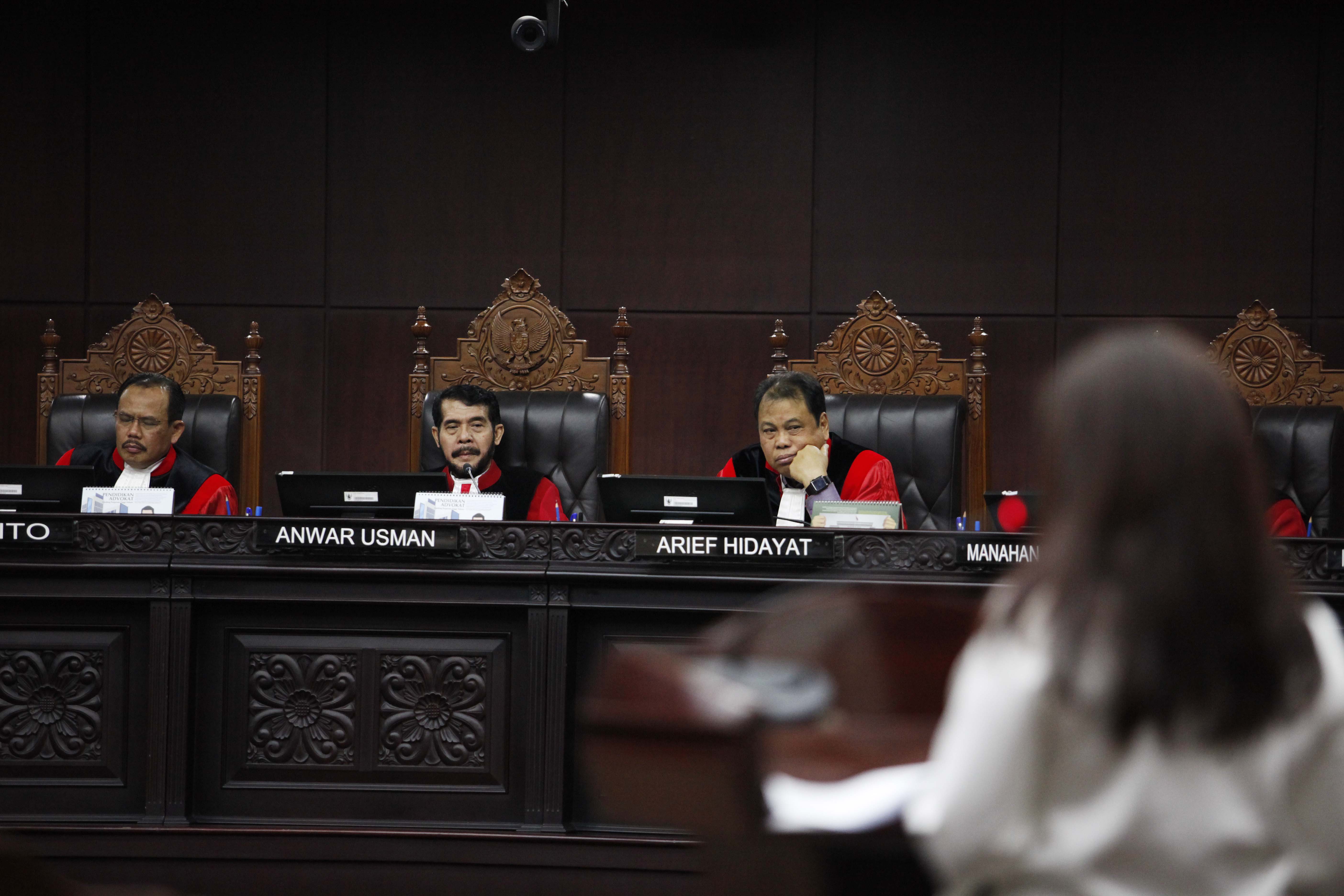 NASIONALISASI PERUSAHAAN MILIK BELANDA