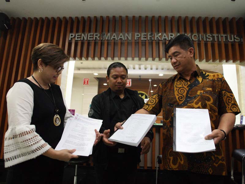 Permohonan Uji Materi UU OJK