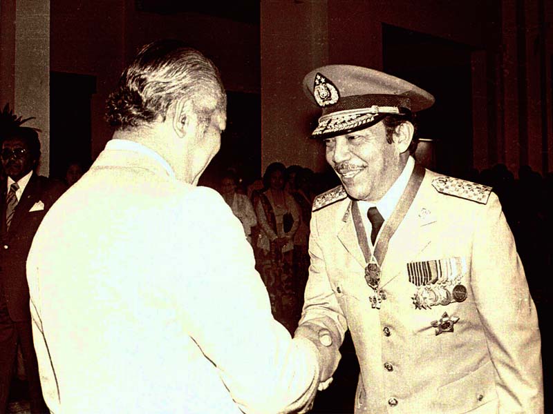 Obituari: Mantan Kapolri  Awaloedin Djamin