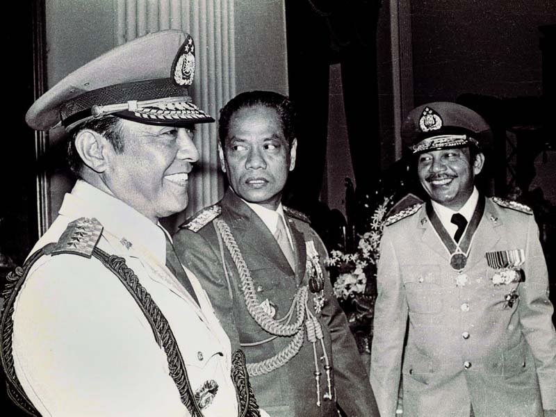 Obituari: Mantan Kapolri  Awaloedin Djamin