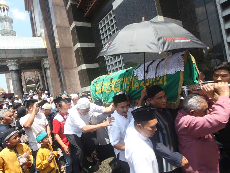 Pendiri Masjid Kubah Emas Meninggal Dunia