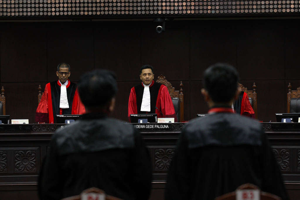 Sidang MK Terkait UU Pilkada
