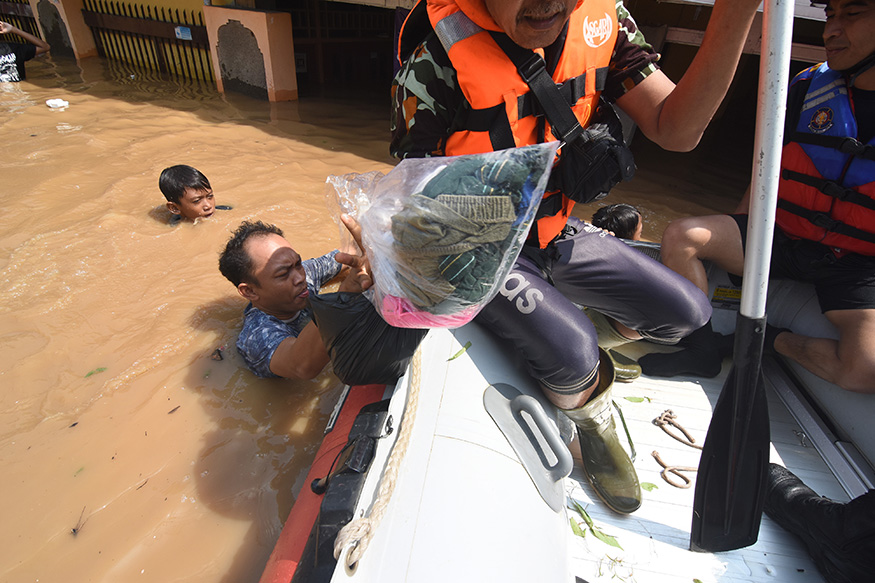 Banjir di Kawasan Rawajati