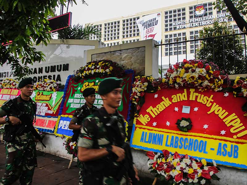 Karanganm Bunga untuk KPU
