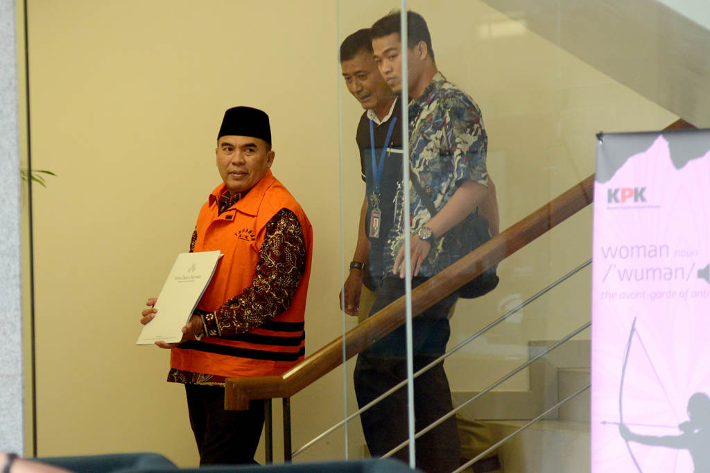 Bupati Jepara Ditahan KPK