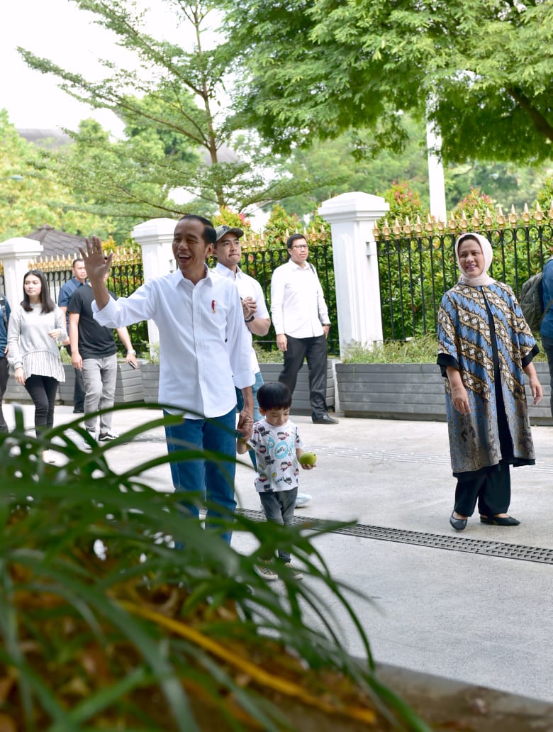 Liburan ala Keluarga Presiden: Belanja Batik di Beringharjo