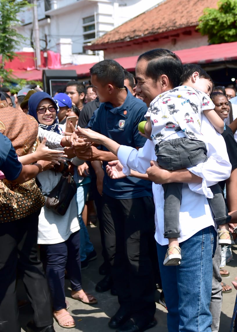 Liburan ala Keluarga Presiden: Belanja Batik di Beringharjo