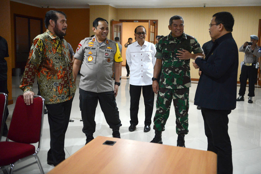 Ketua MK Melihat Pengamanan Gedung