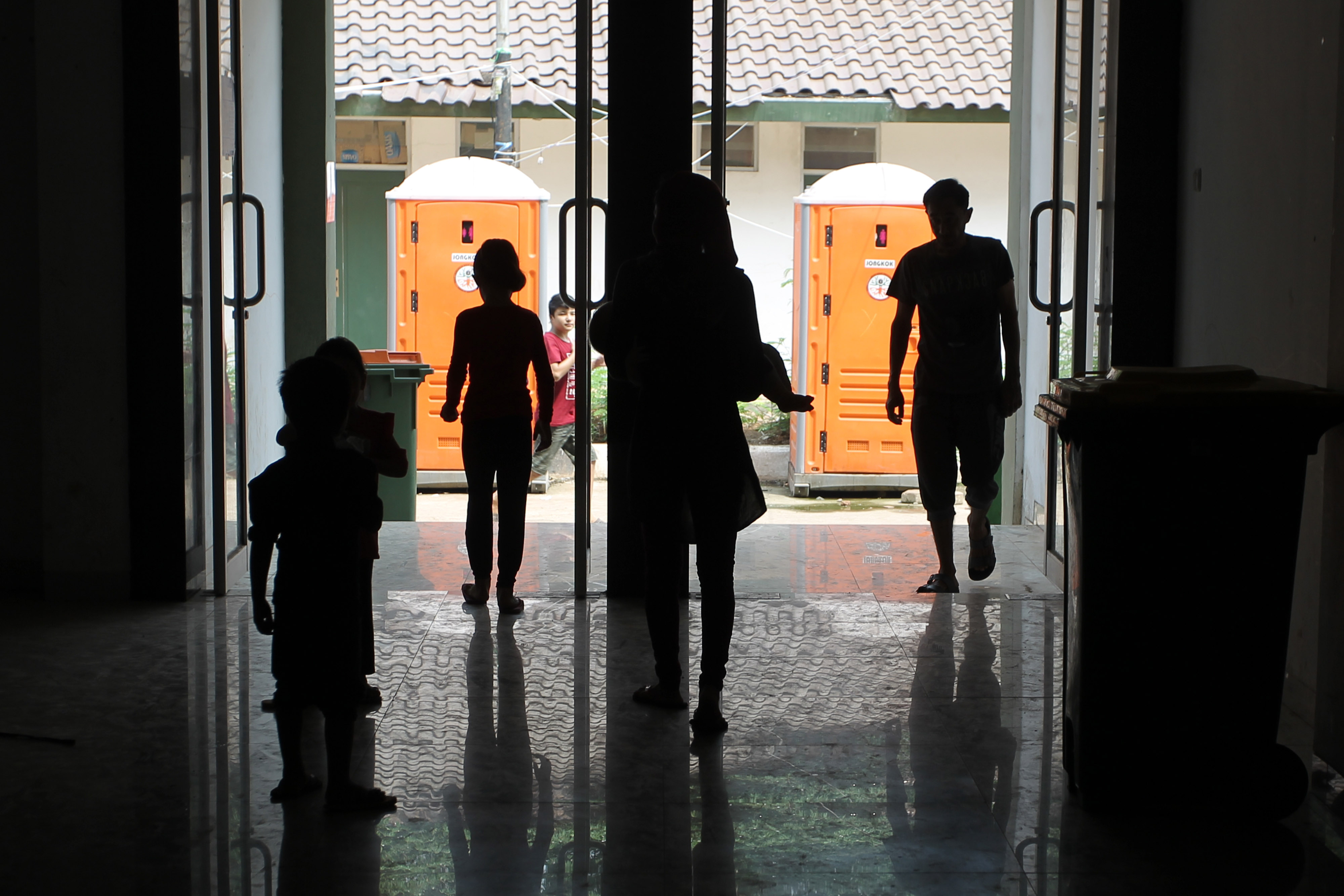 Pembatasan Penampungan Pencari Suaka