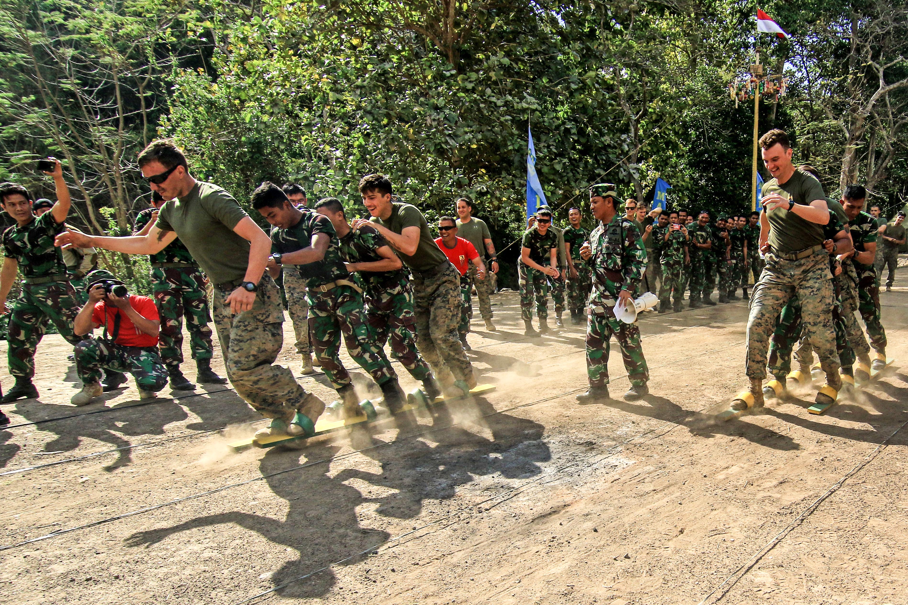 Marinir Indonesia-Amerika Semarakkan HUT RI