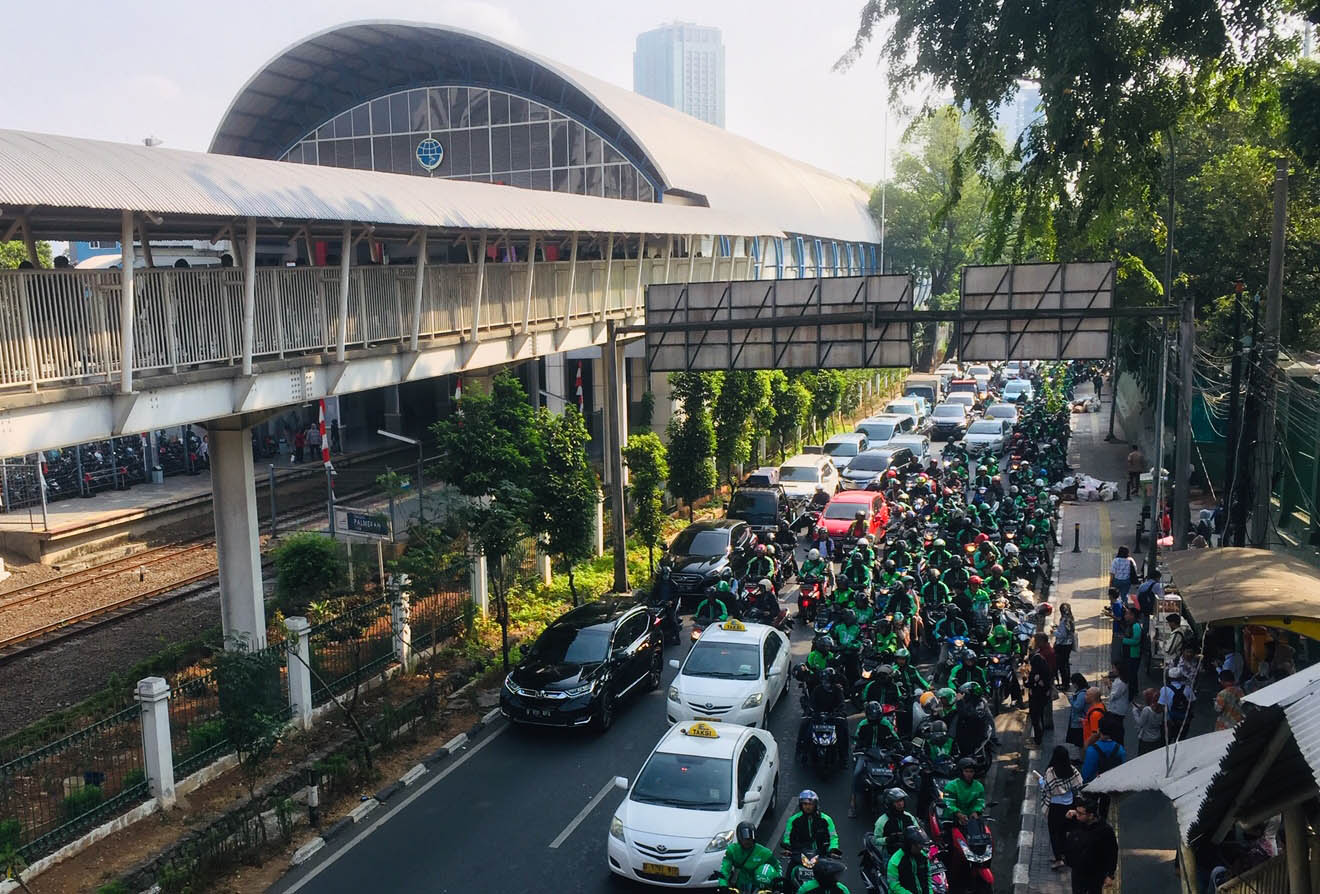 Macet Akibat Ojek Daring