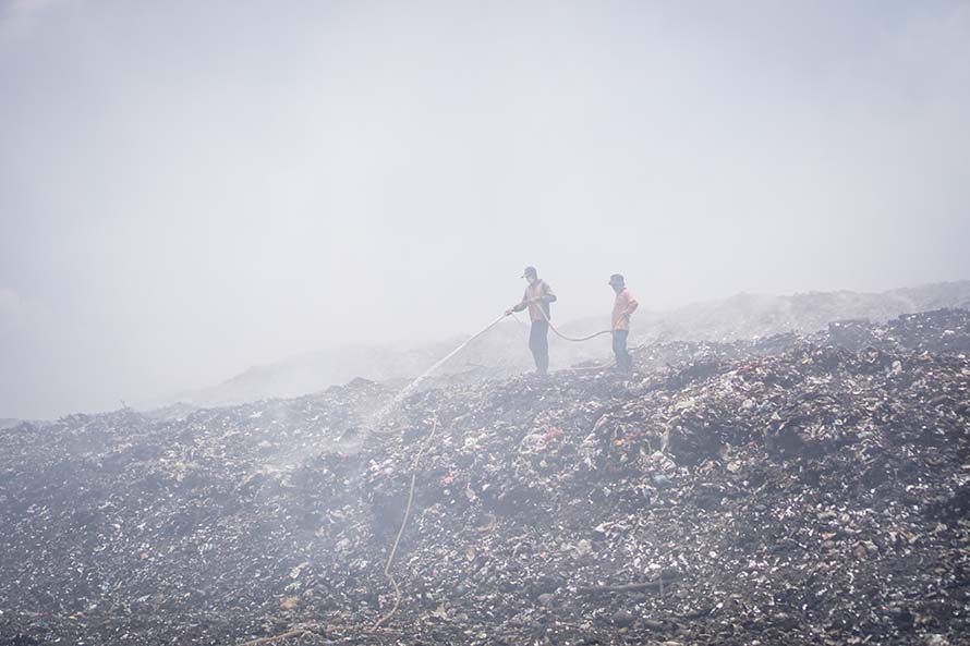 Kebakaran TPA Sampah Putri Cempo