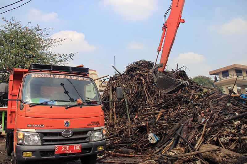Sampah Kiriman Dari Bogor