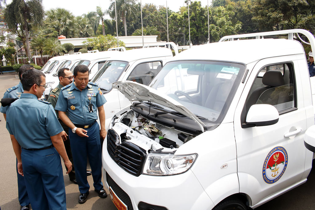 Kementerian Pertahanan beli 10 Mobil Esemka 