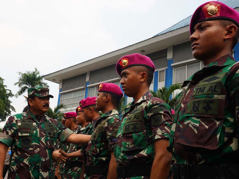 Panglima TNI Dan Kapolri Meninjau Keamanan di RS Ladokgi TNI AL