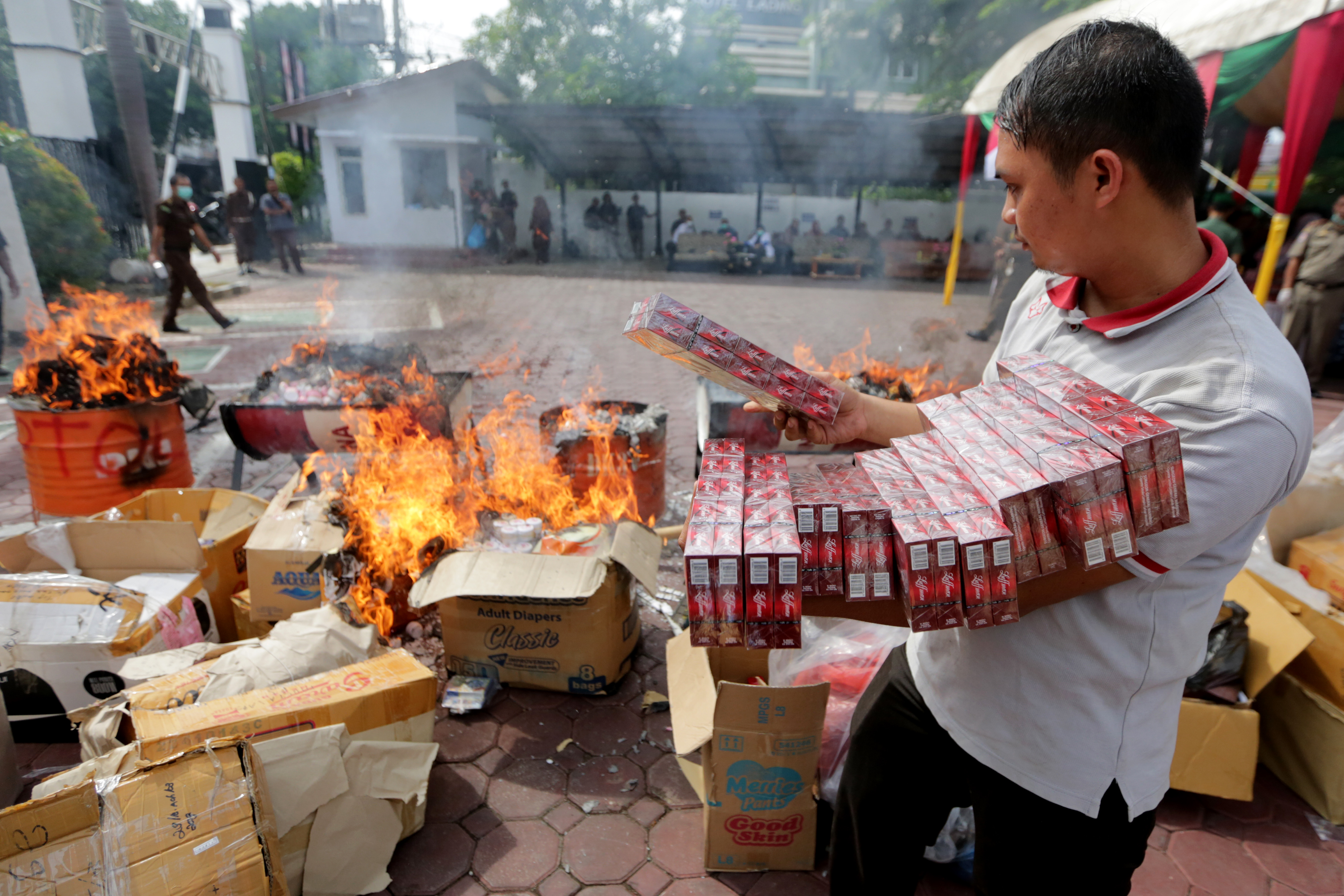 Pemusnahan Barang Bukti Tindak Pidana di Aceh