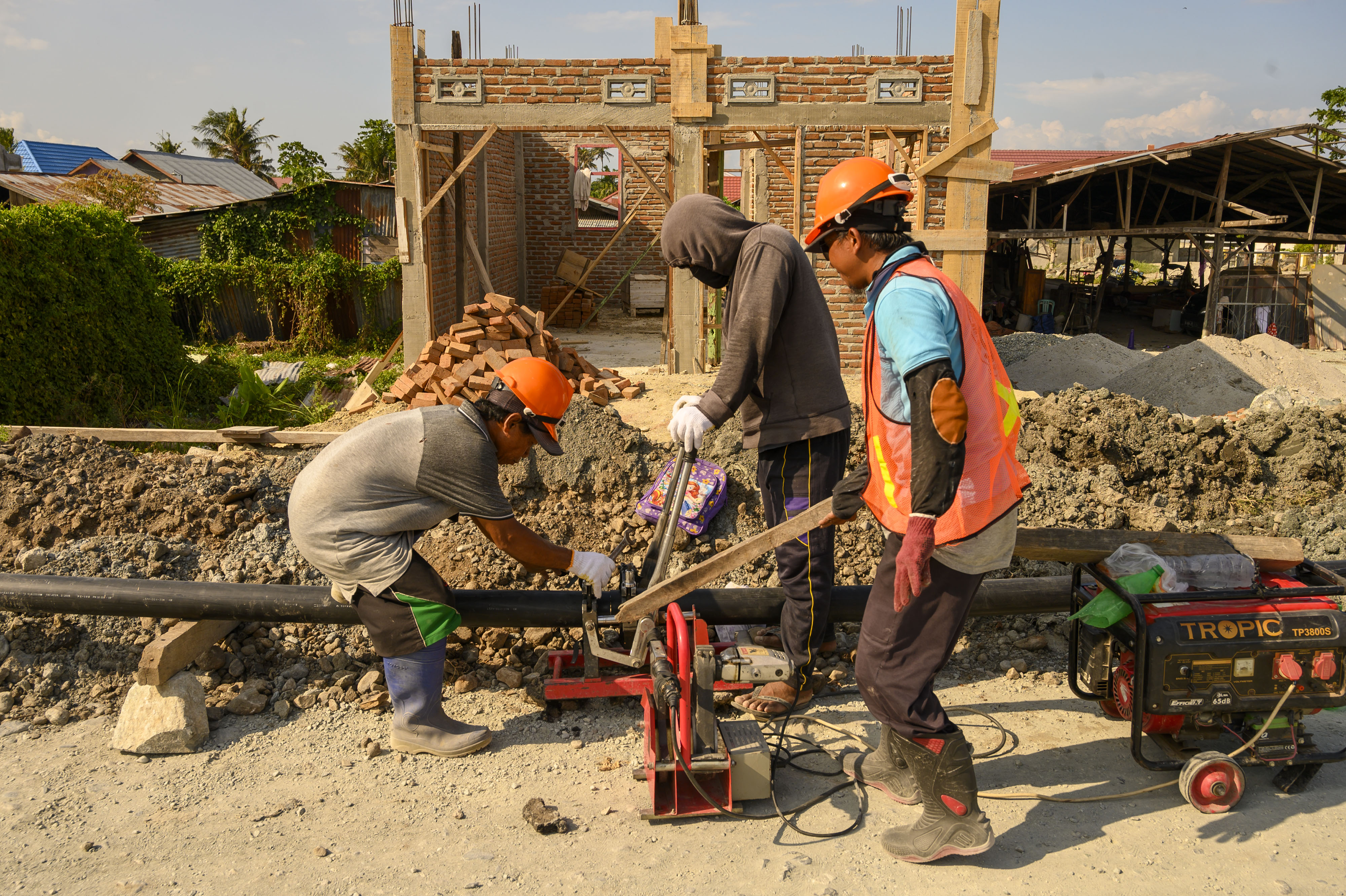 Rehabilitasi dan Rekontruksi Sarana Air Bersih