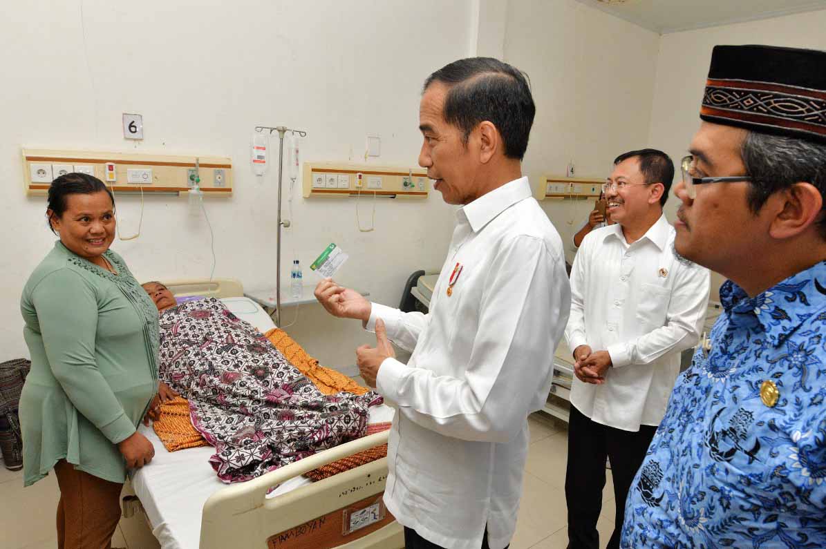 Presiden Jokowi Tinjau Penanganan Pasien BPJS di Subang