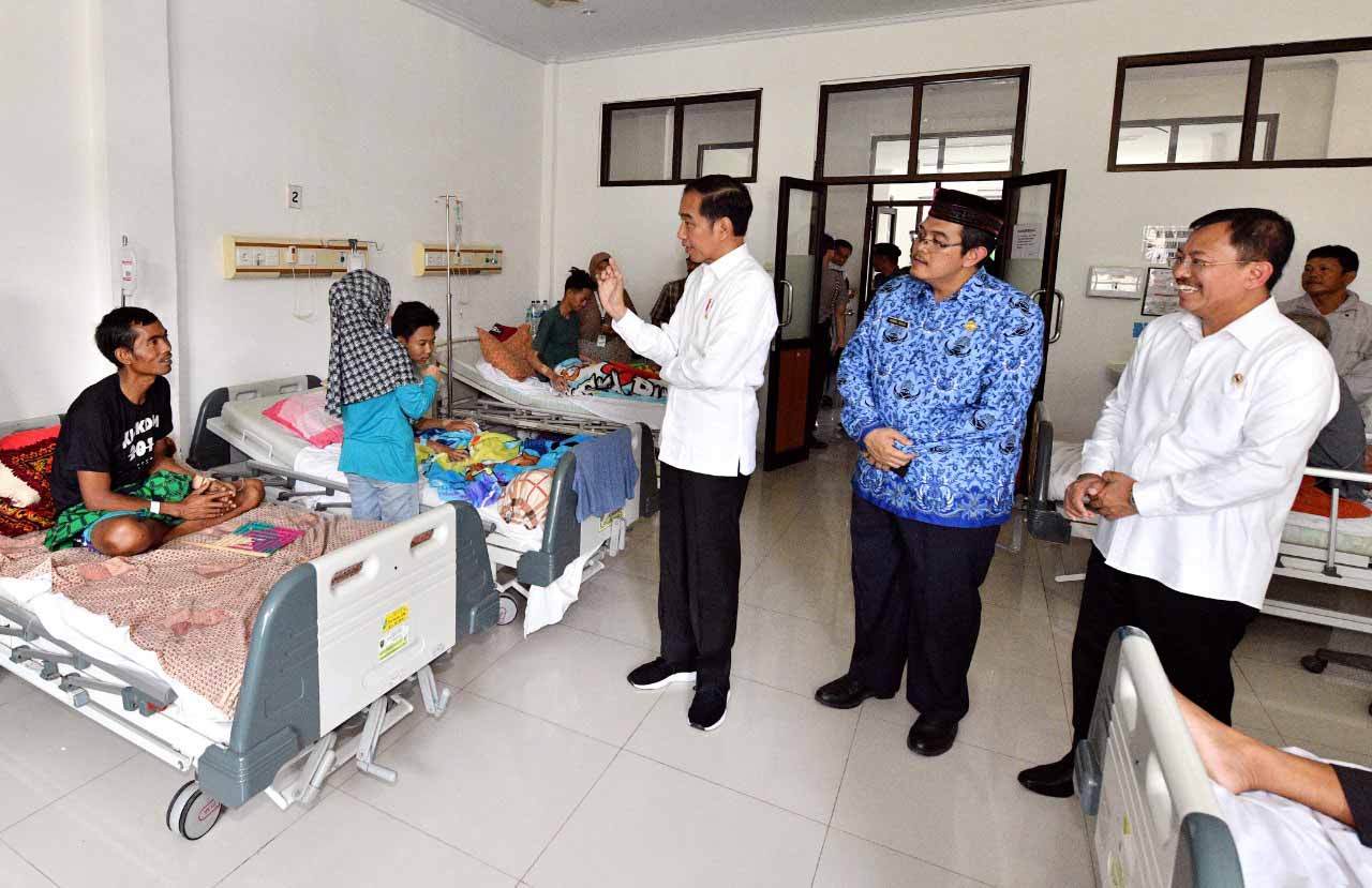 Presiden Jokowi Tinjau Penanganan Pasien BPJS di Subang