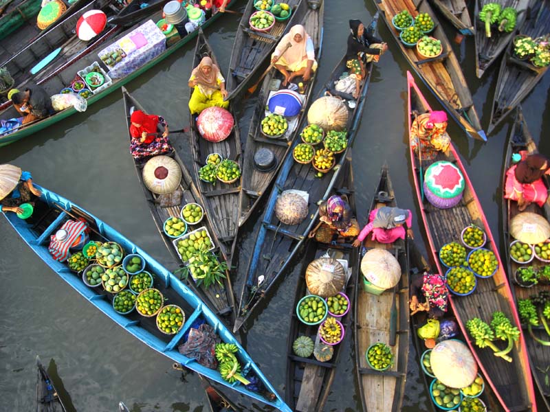 Festival Pesona Pasar Terapung Lok Baintan
