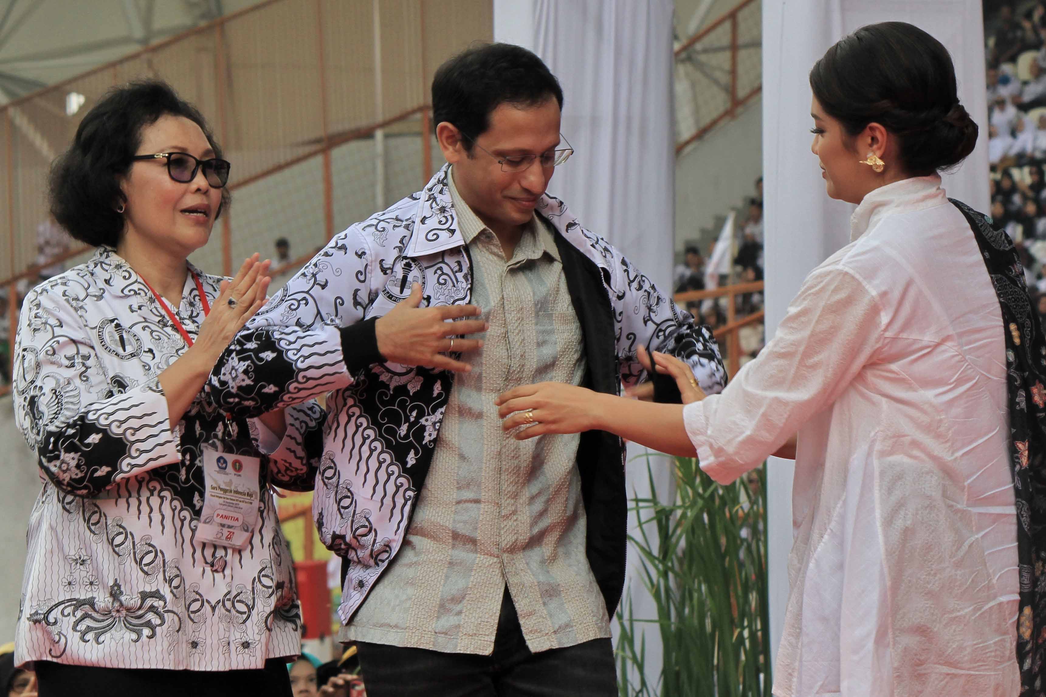 Peringatan HUT Ke-74 PGRI