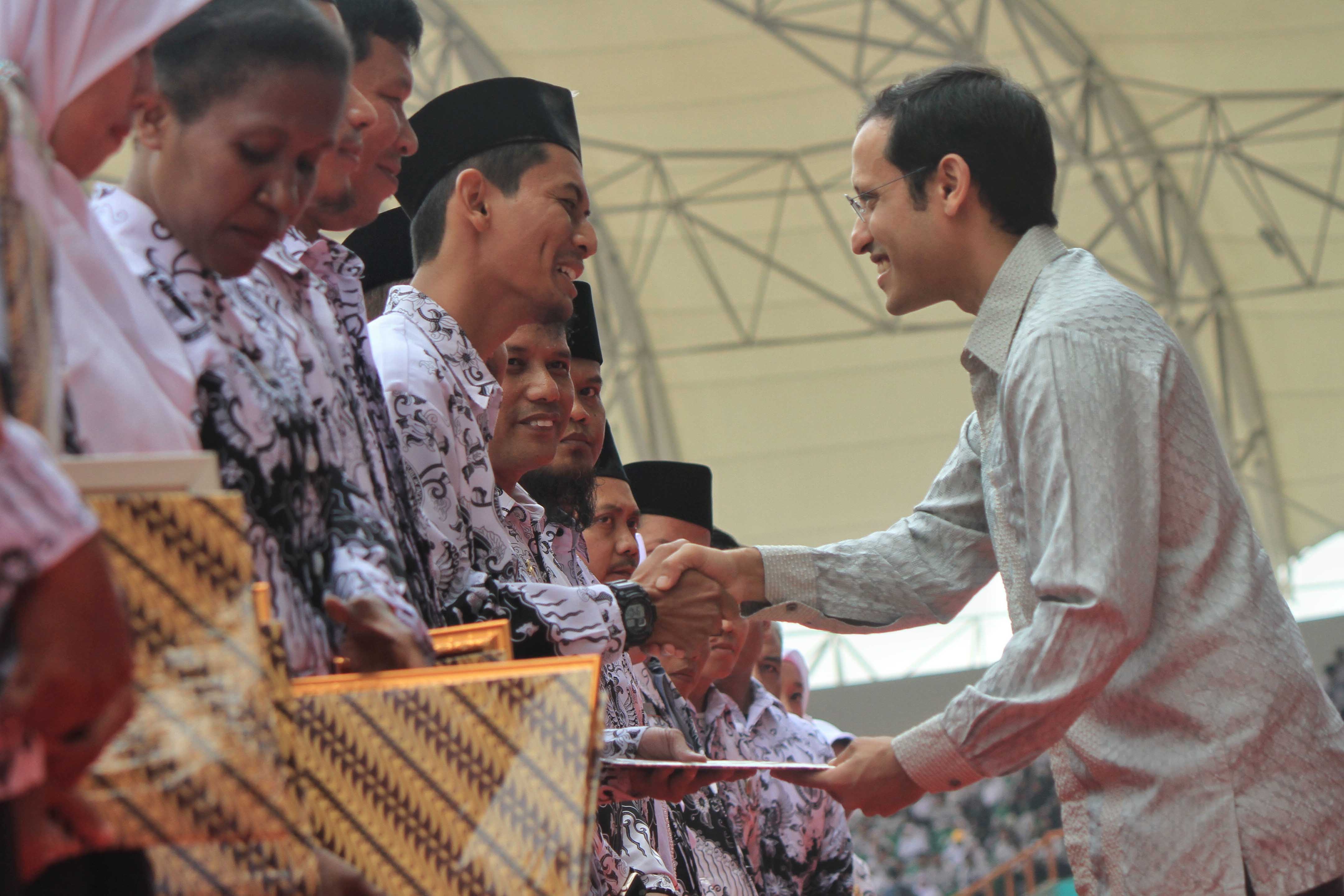 Peringatan HUT Ke-74 PGRI