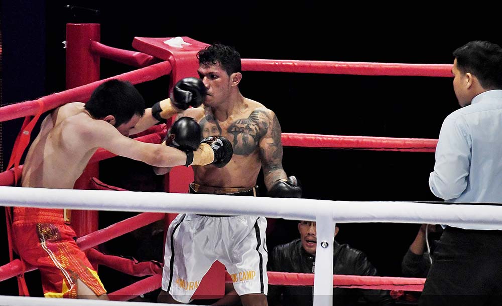 Pertandingan Tinju Kelas Buluh