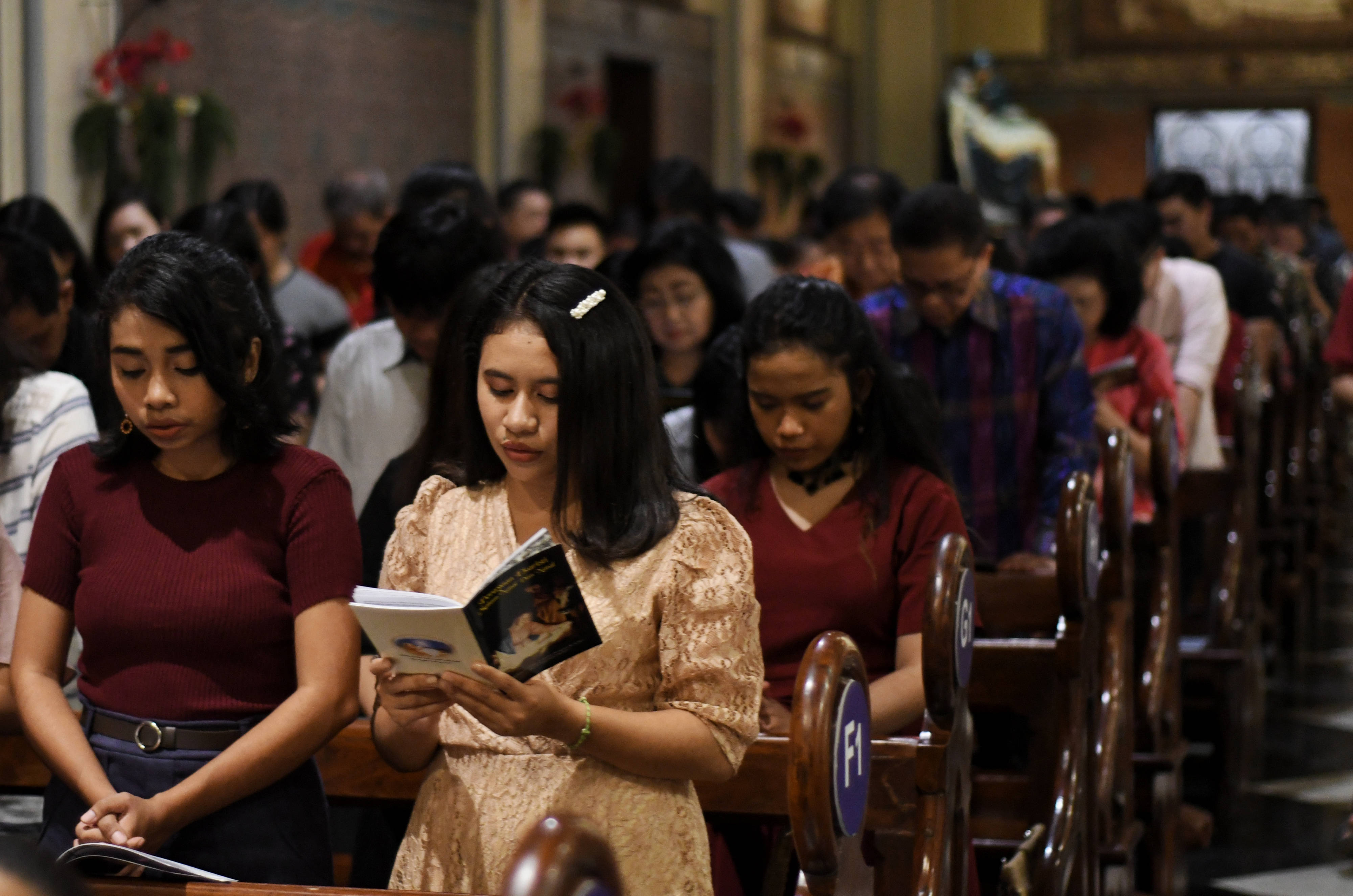 Misa Malam Natal di Katedral