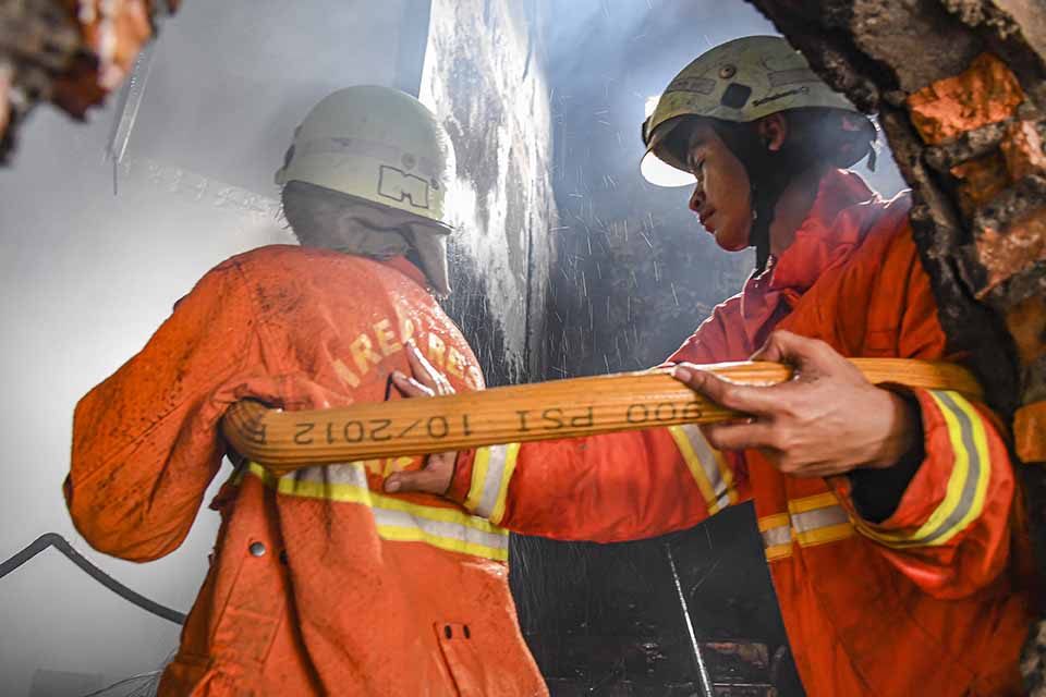  Kebakaran Mal Lokasari
