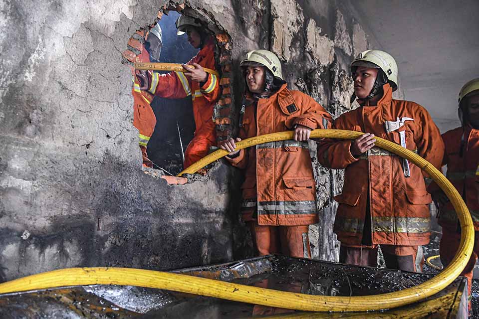  Kebakaran Mal Lokasari