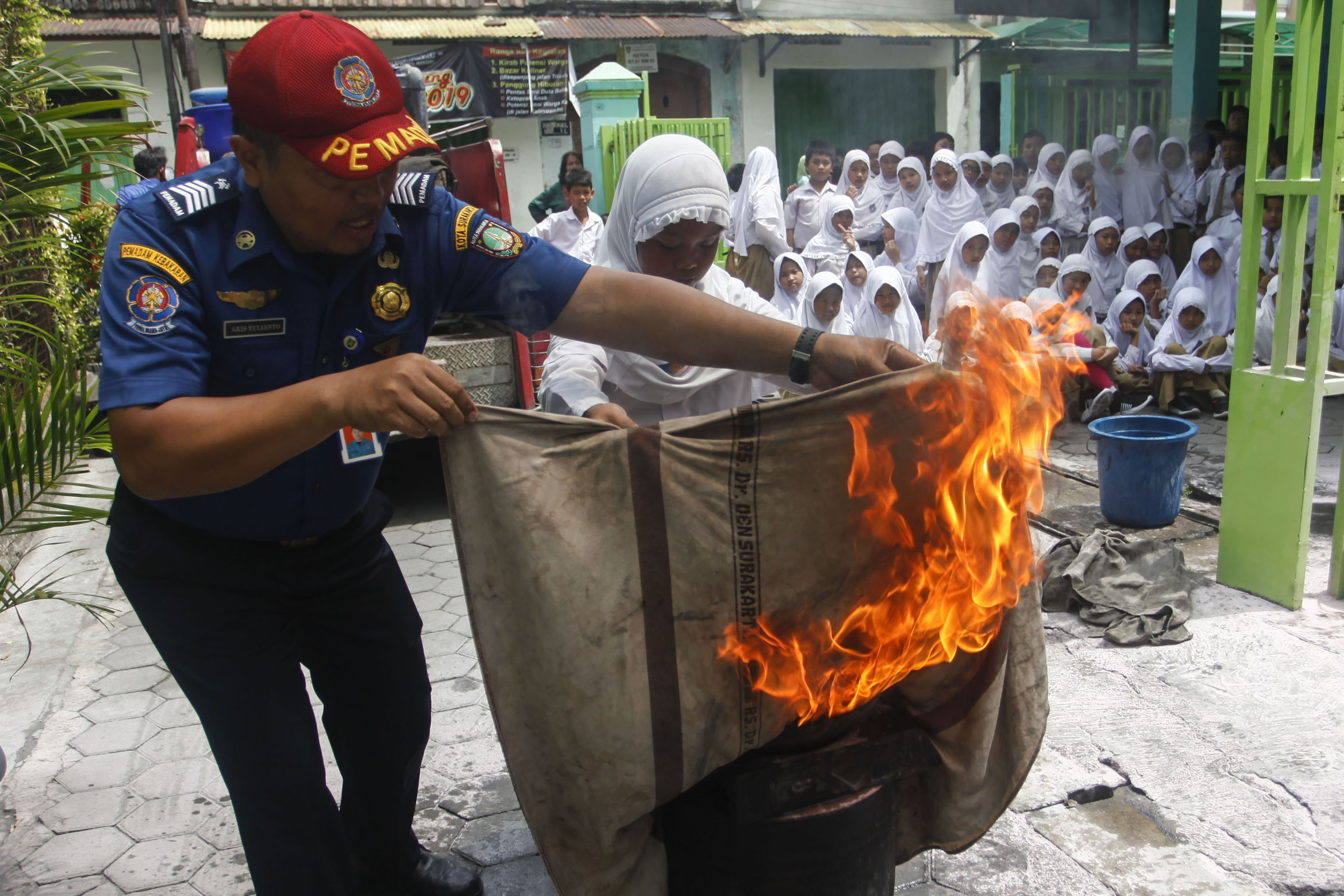 Sosialisasi Pemadaman Kebakaran