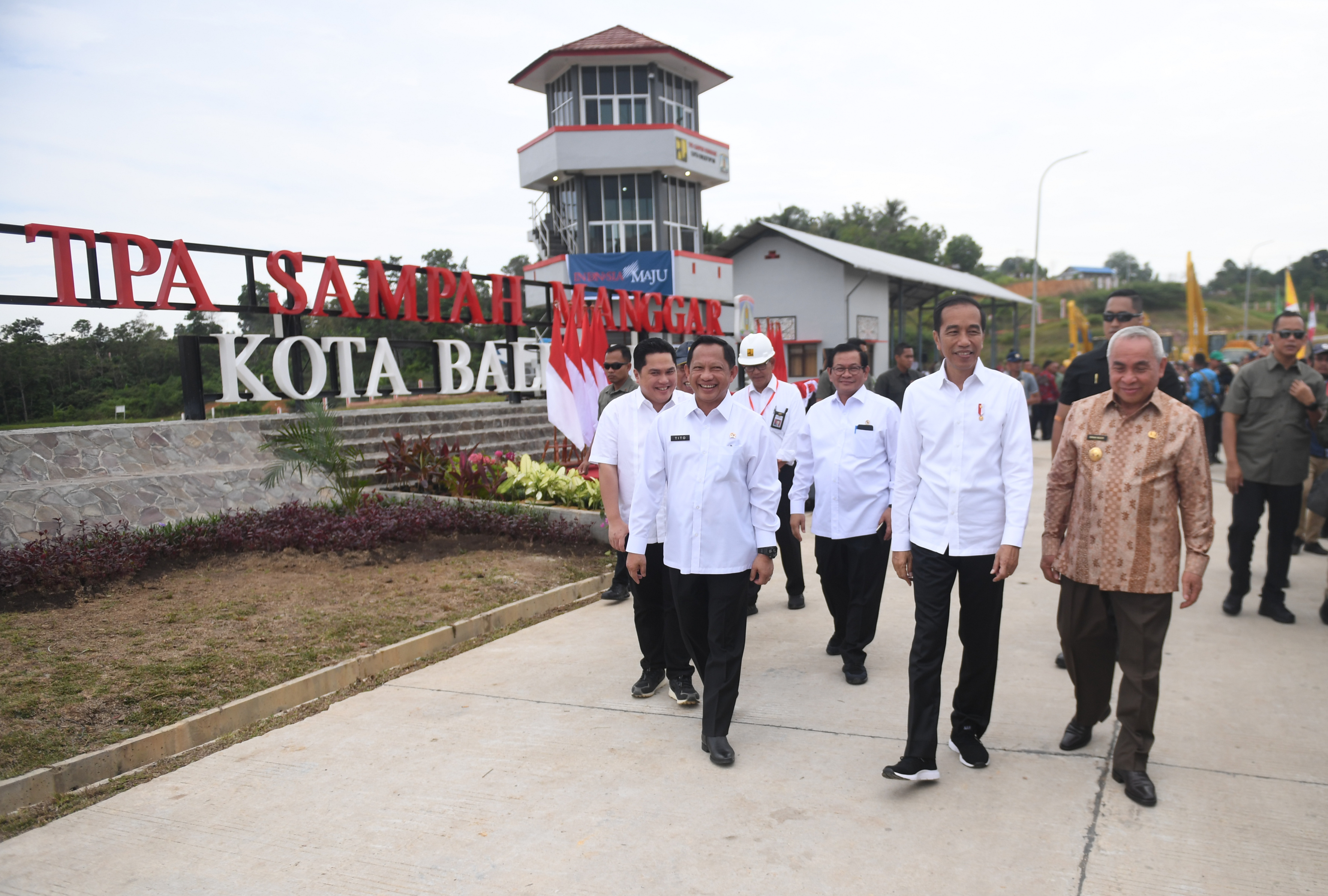 Presiden Jokowi Meresmikan TPA Sampah Manggar
