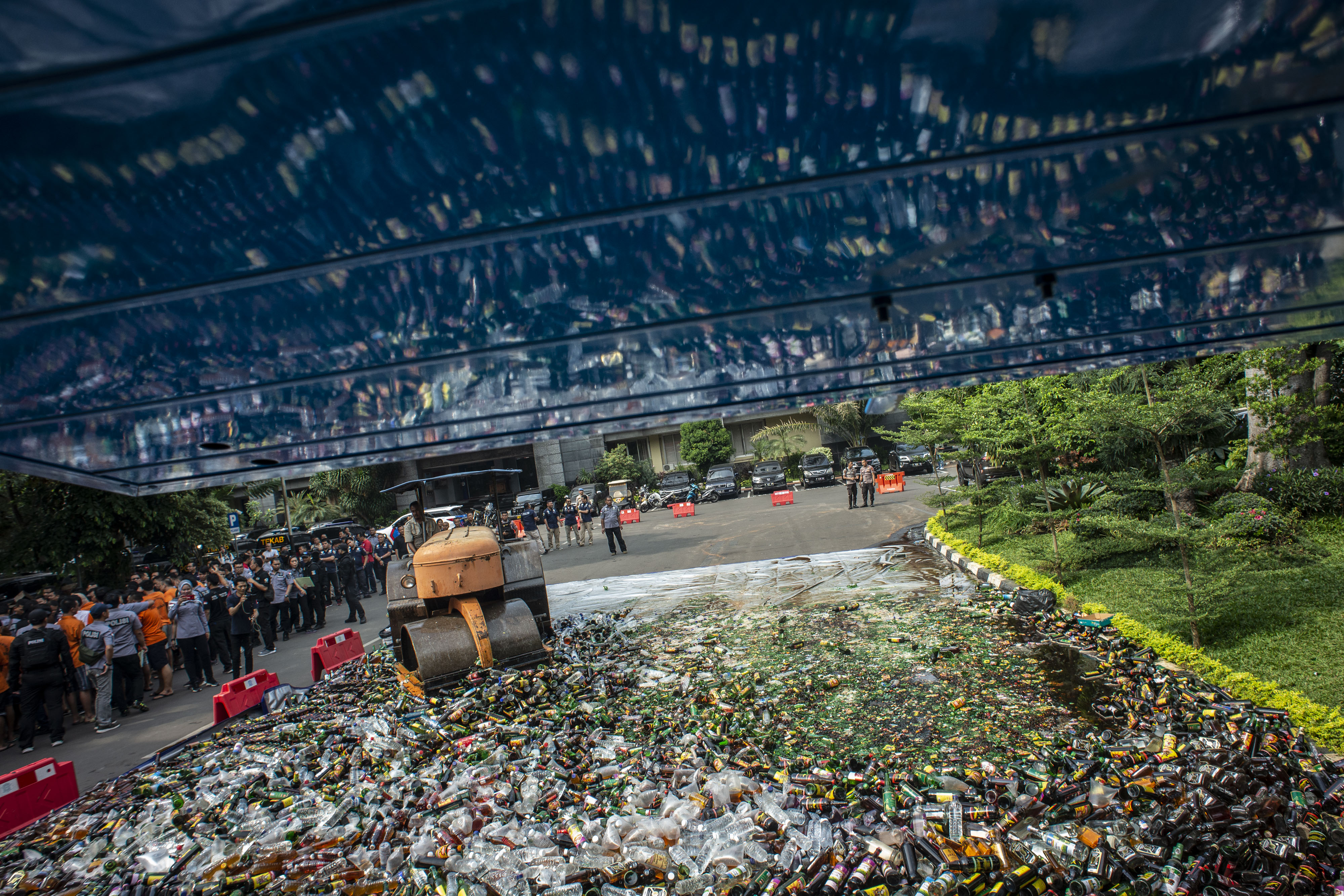 Polda Metro Jaya Musnahkan Barang Bukti