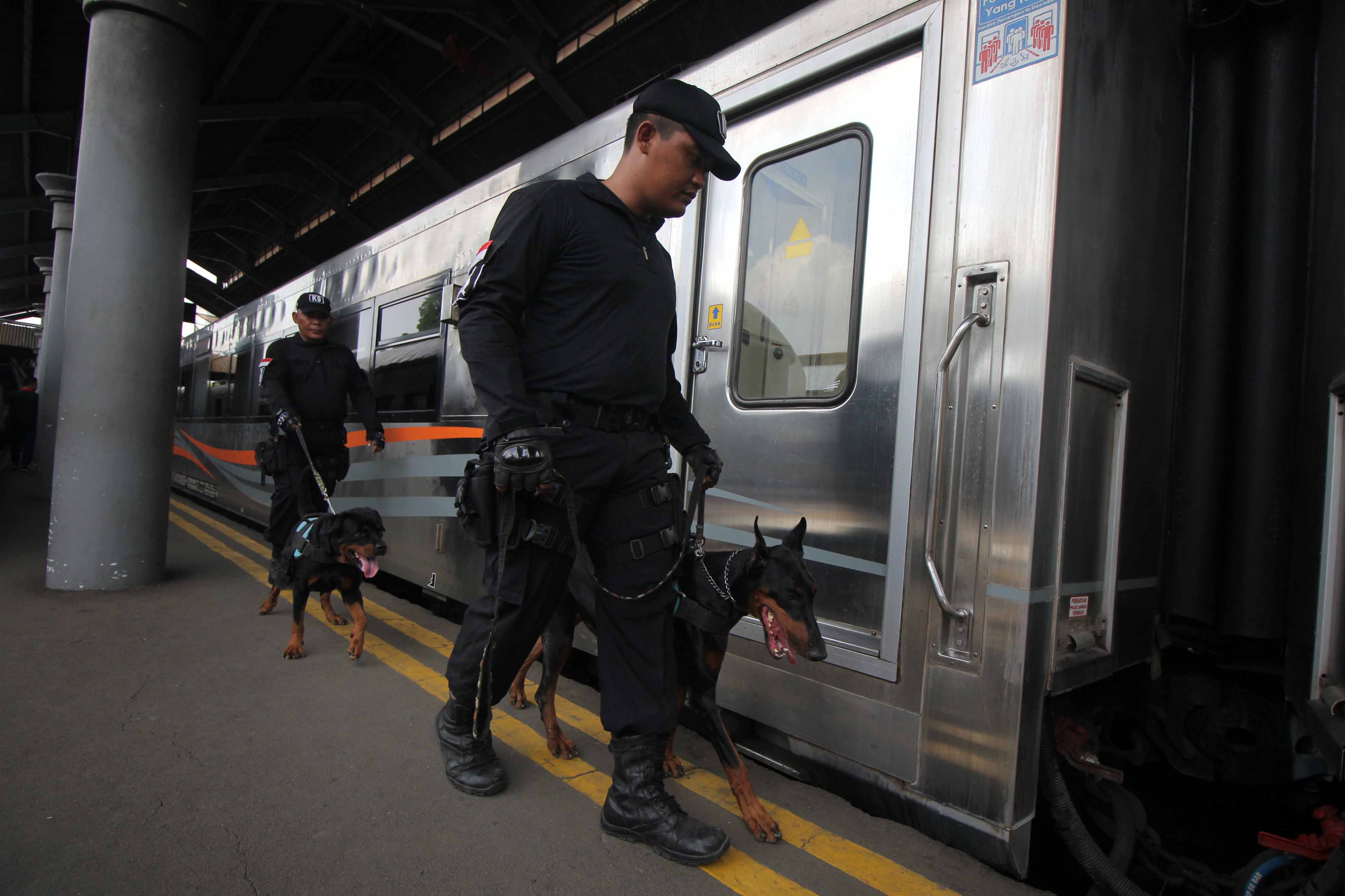 Pengamanan Stasiun Kereta