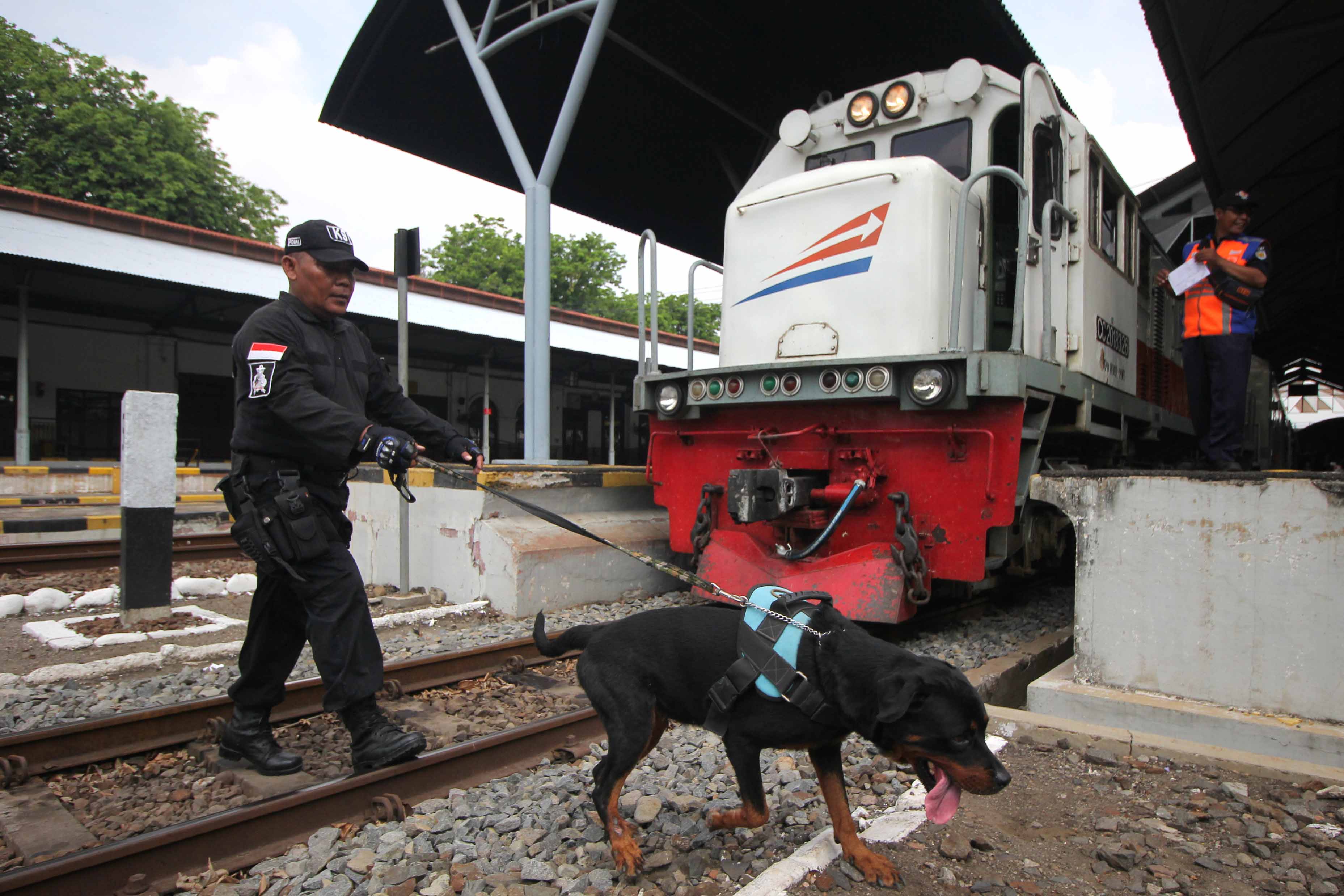 Pengamanan Stasiun Kereta