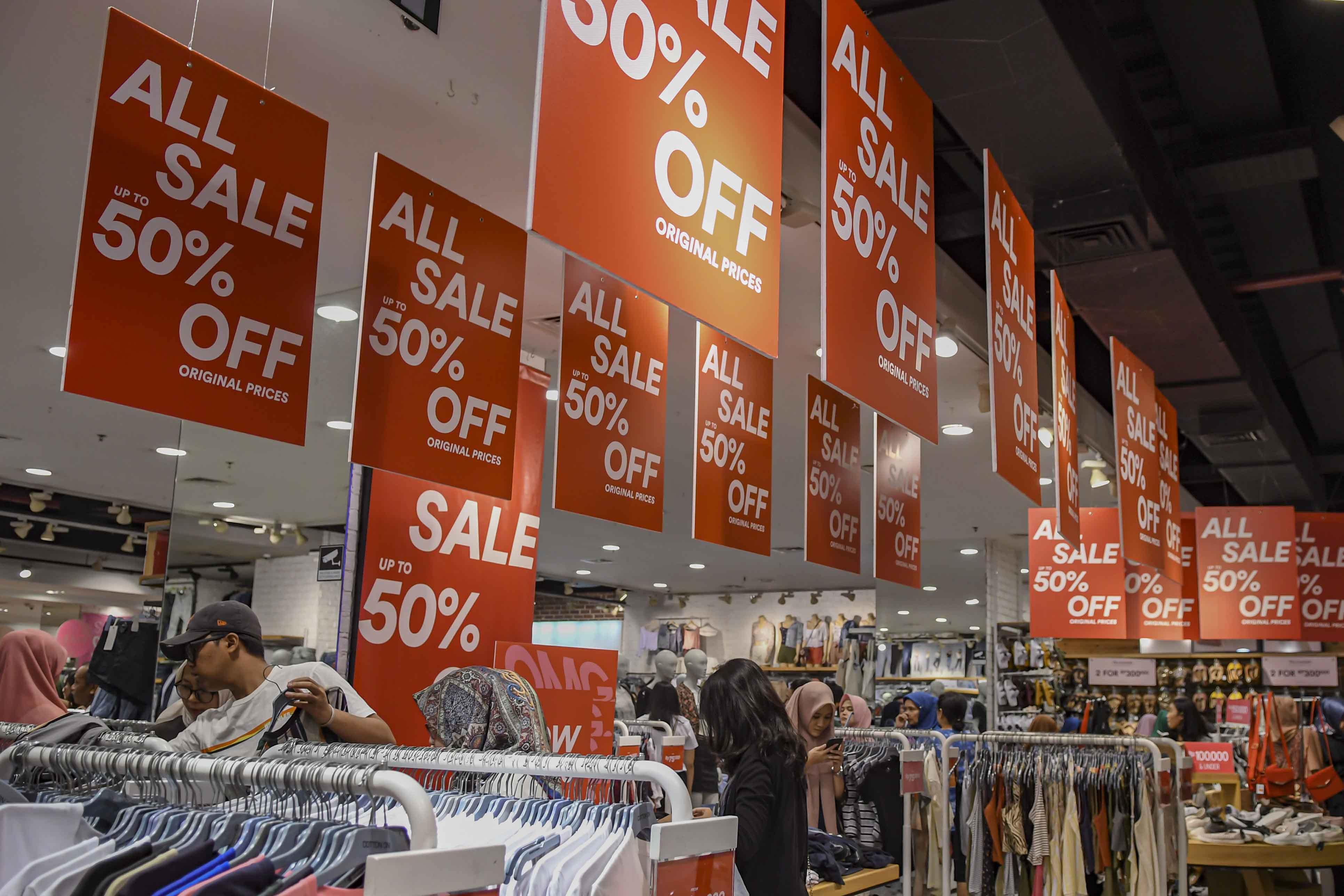 Diskon Akhir Tahun Hingga 80 %