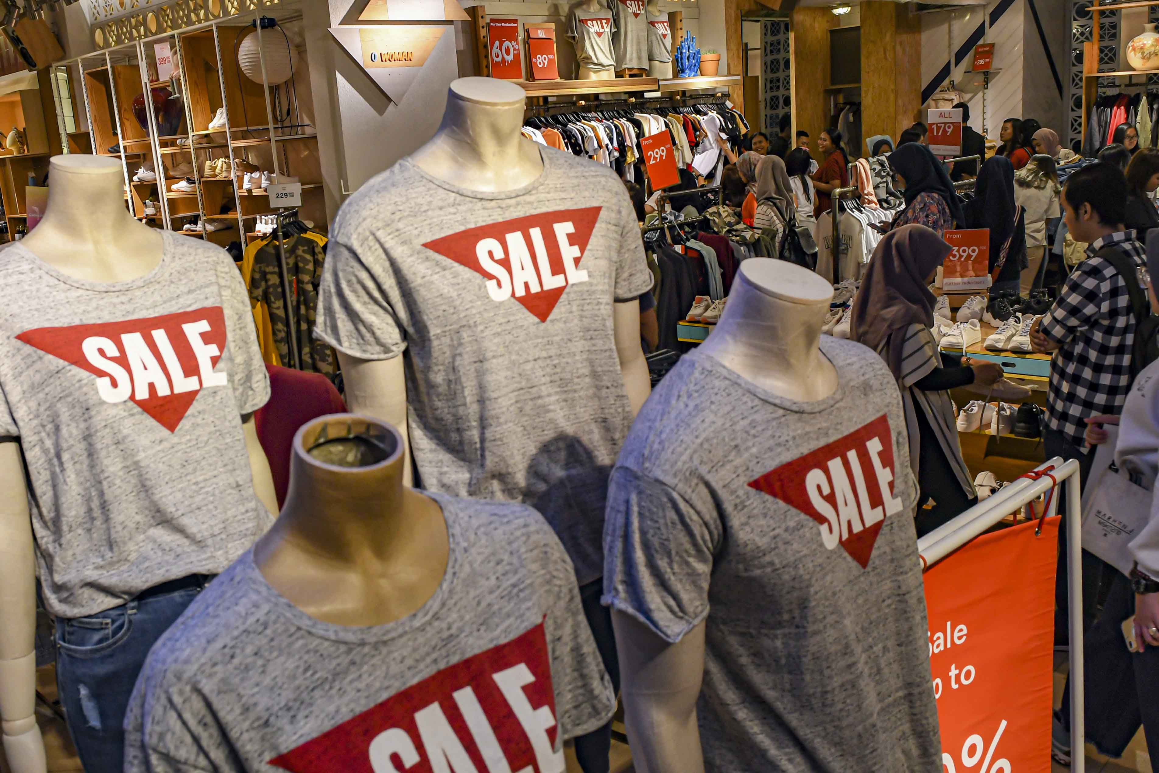 Diskon Akhir Tahun Hingga 80 %