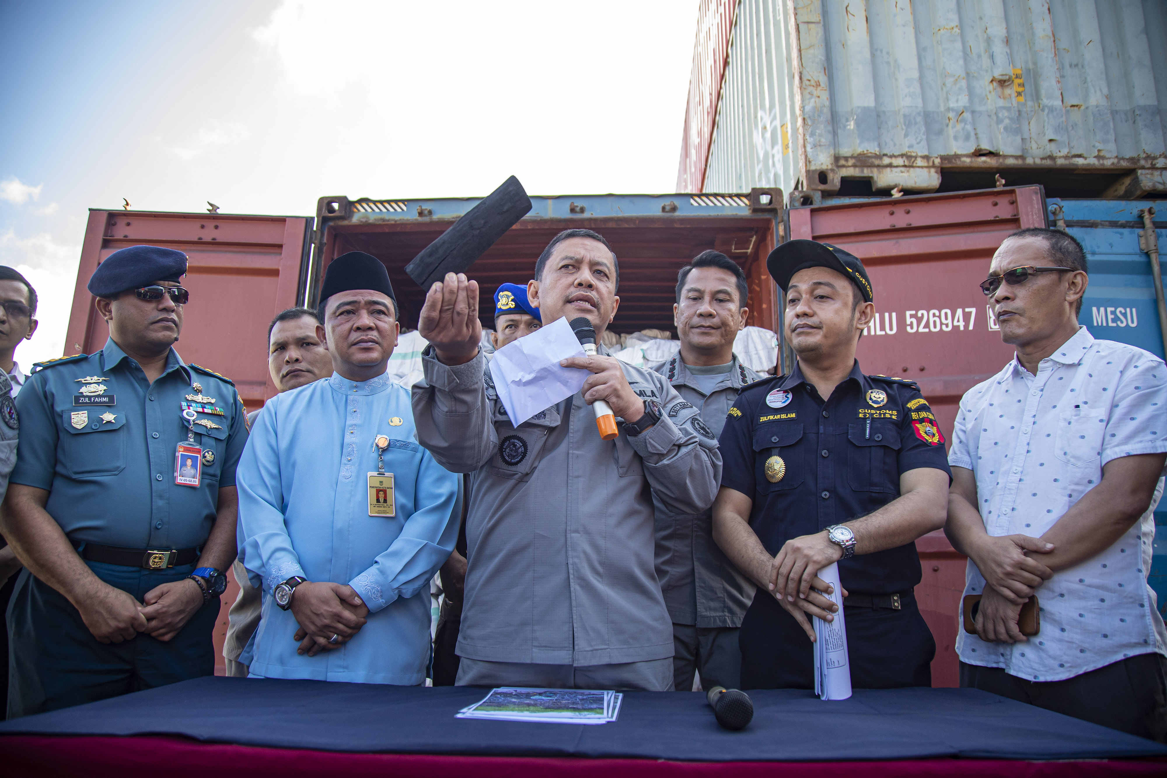 Peyelundupan Arang Bakau