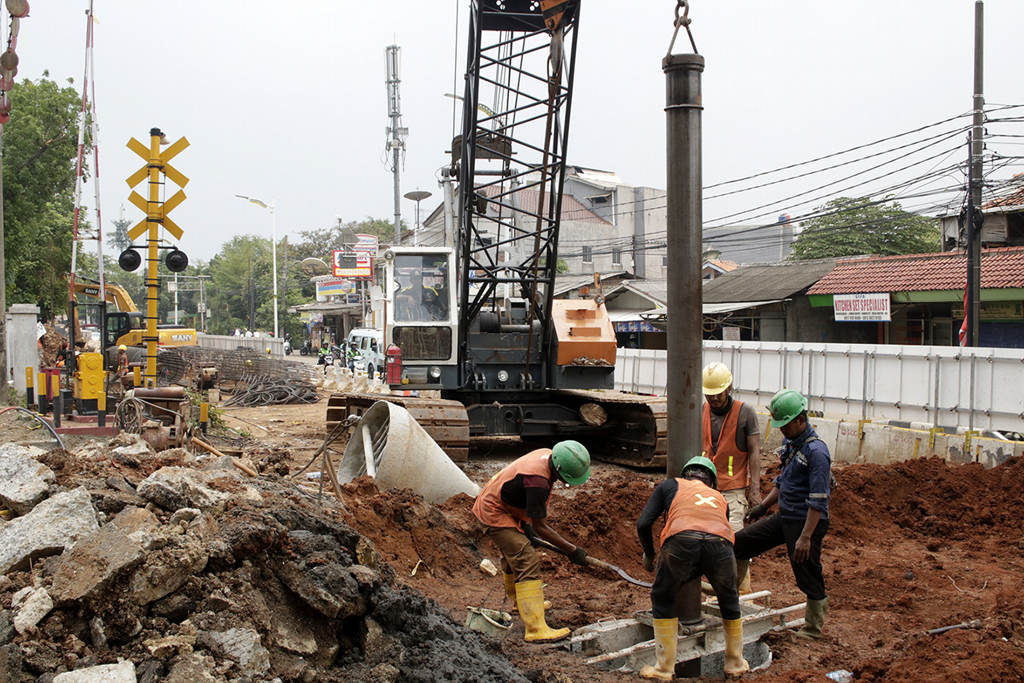  Pembangunan Flyover  Lenteng Agung-IISIP