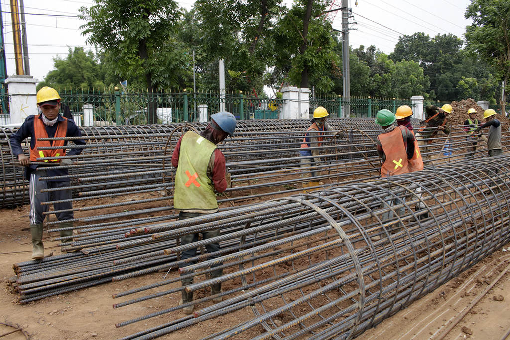  Pembangunan Flyover  Lenteng Agung-IISIP