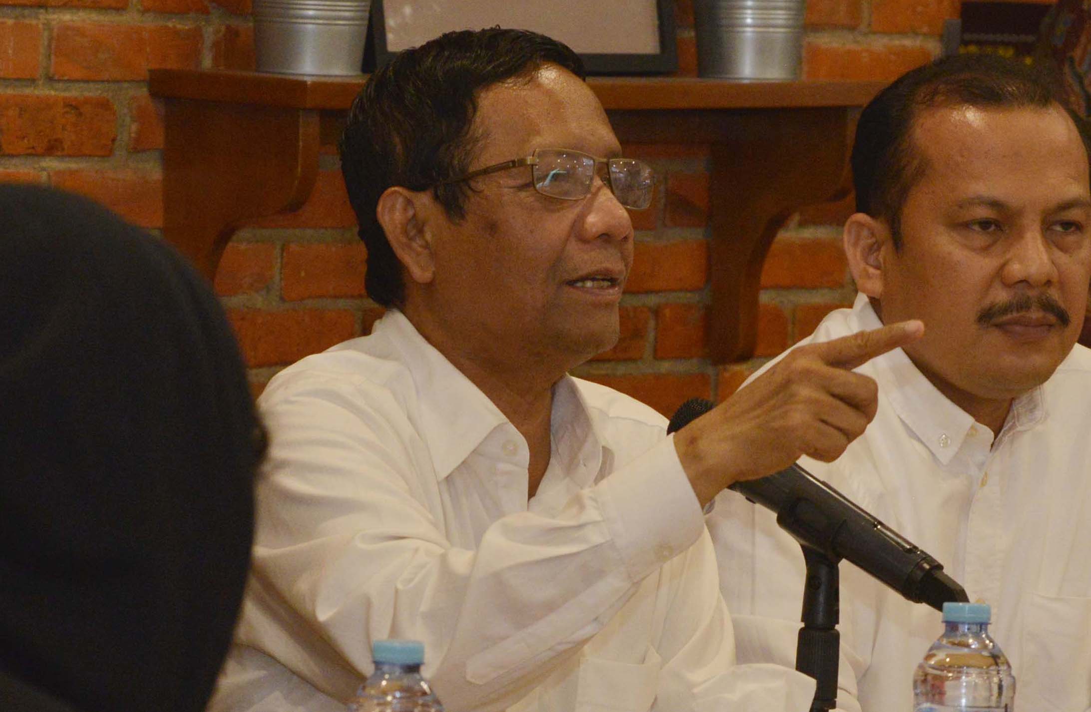 Ngobrol Santai Bareng Menkopolhukam