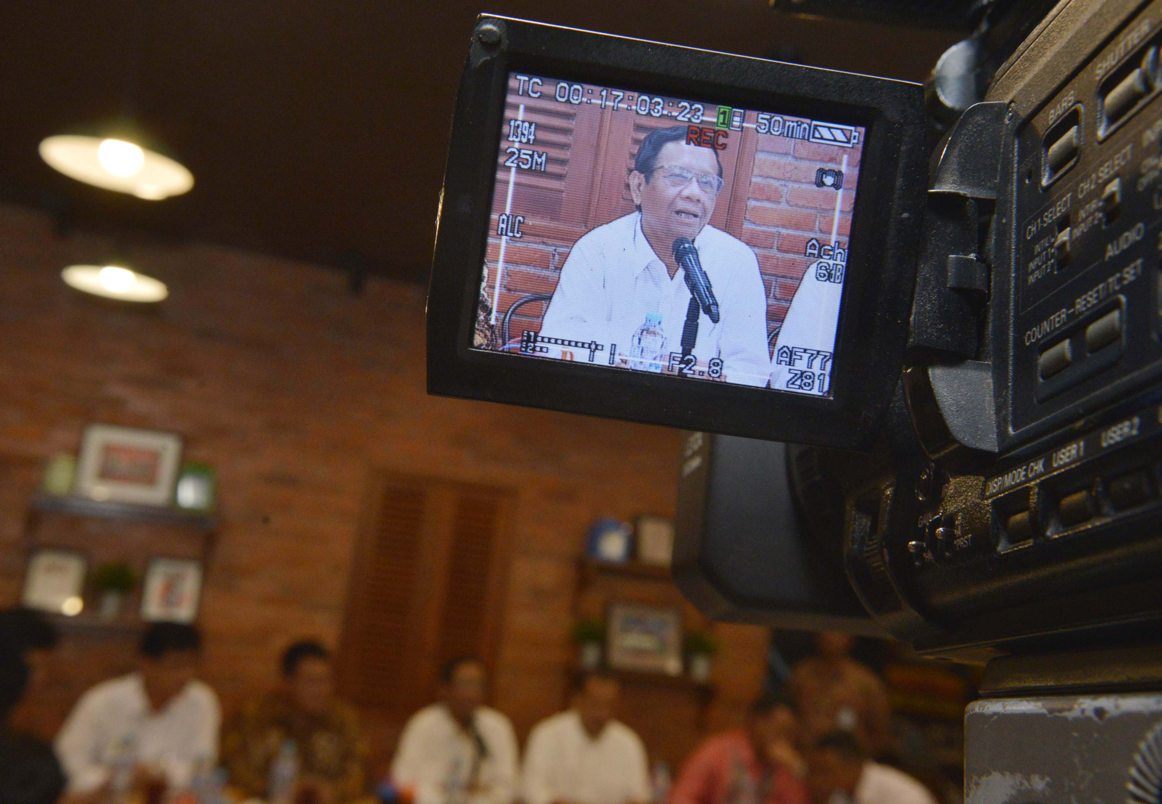 Ngobrol Santai Bareng Menkopolhukam