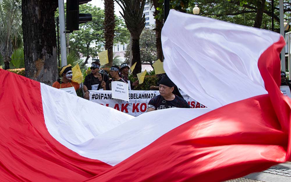 Aksi Diam Para Seniman Tolak Komersialisasi TIM