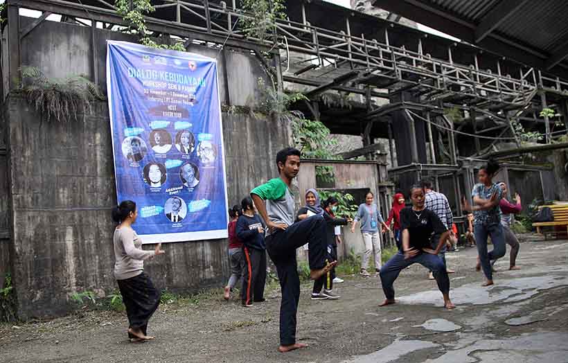 Workshop Seni Dan Pabrik 