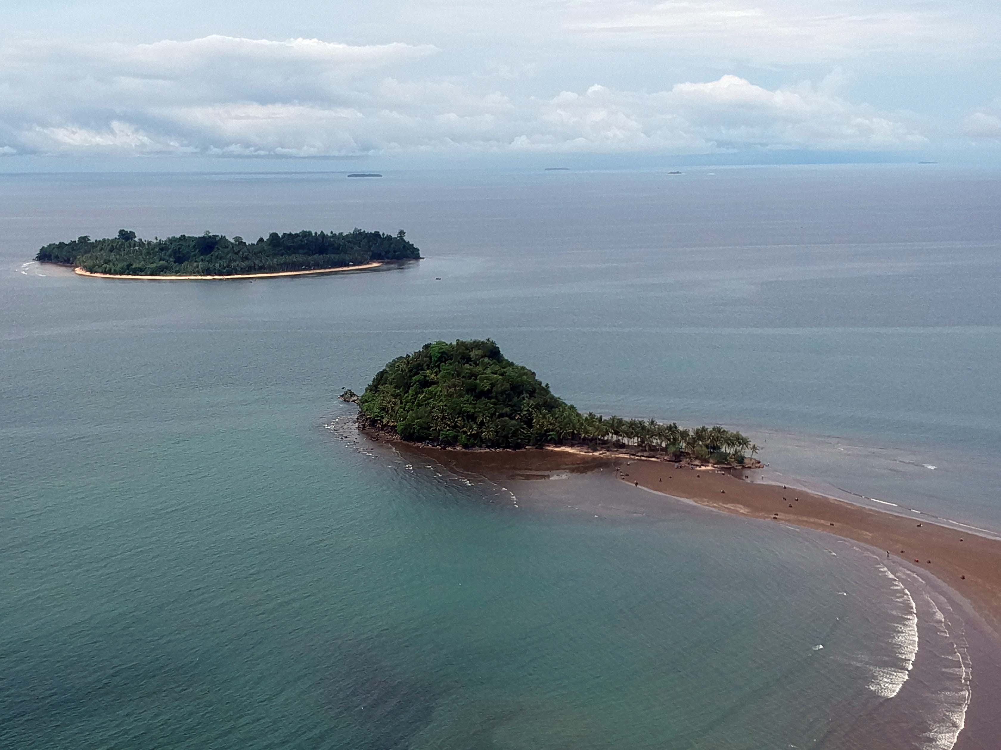 Wisata Pulau Pisang Kecil